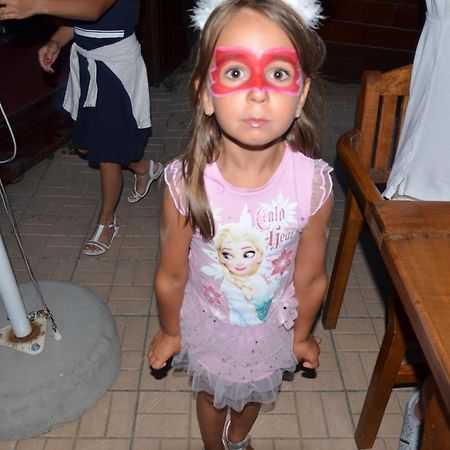 Club De Vacanta Corabia Piratilor-Mamaia Nord Năvodari Екстериор снимка
