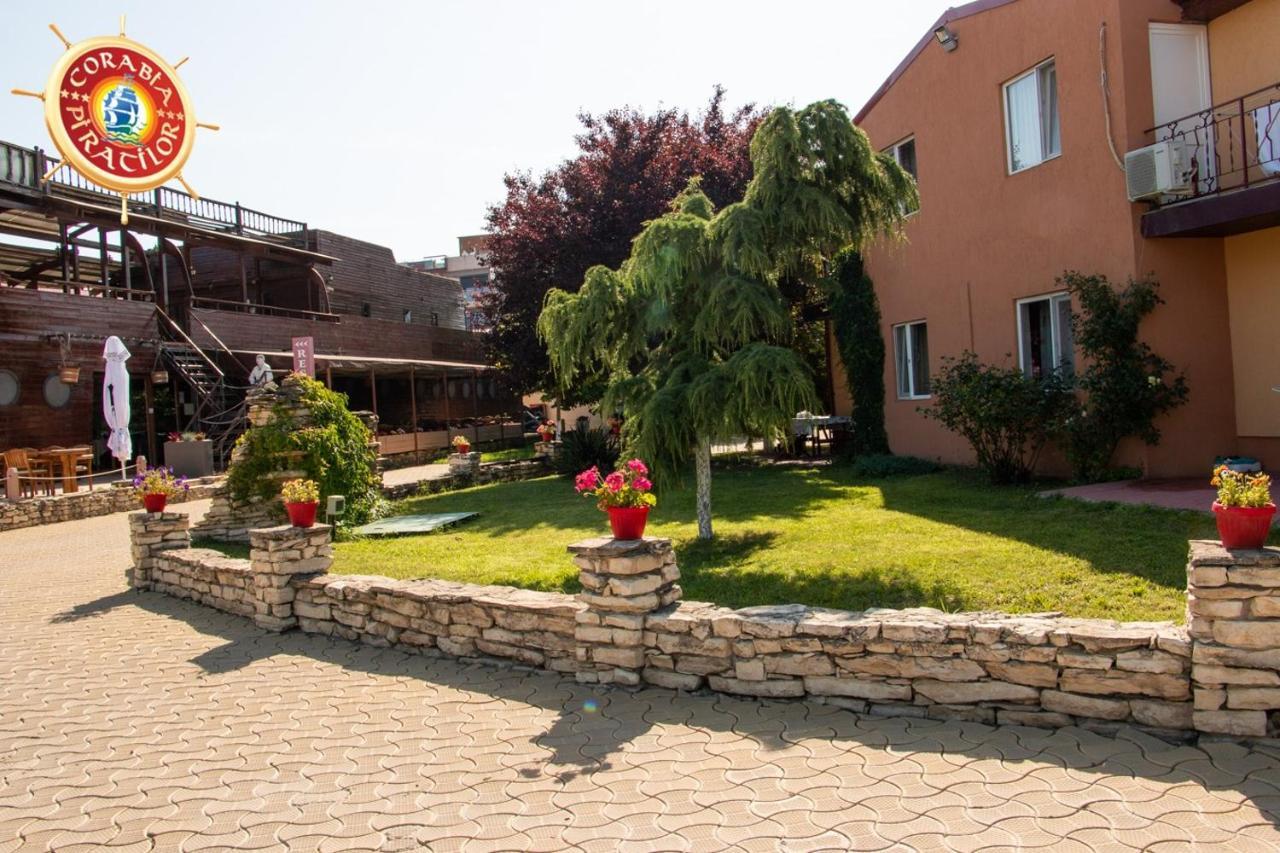 Club De Vacanta Corabia Piratilor-Mamaia Nord Năvodari Екстериор снимка