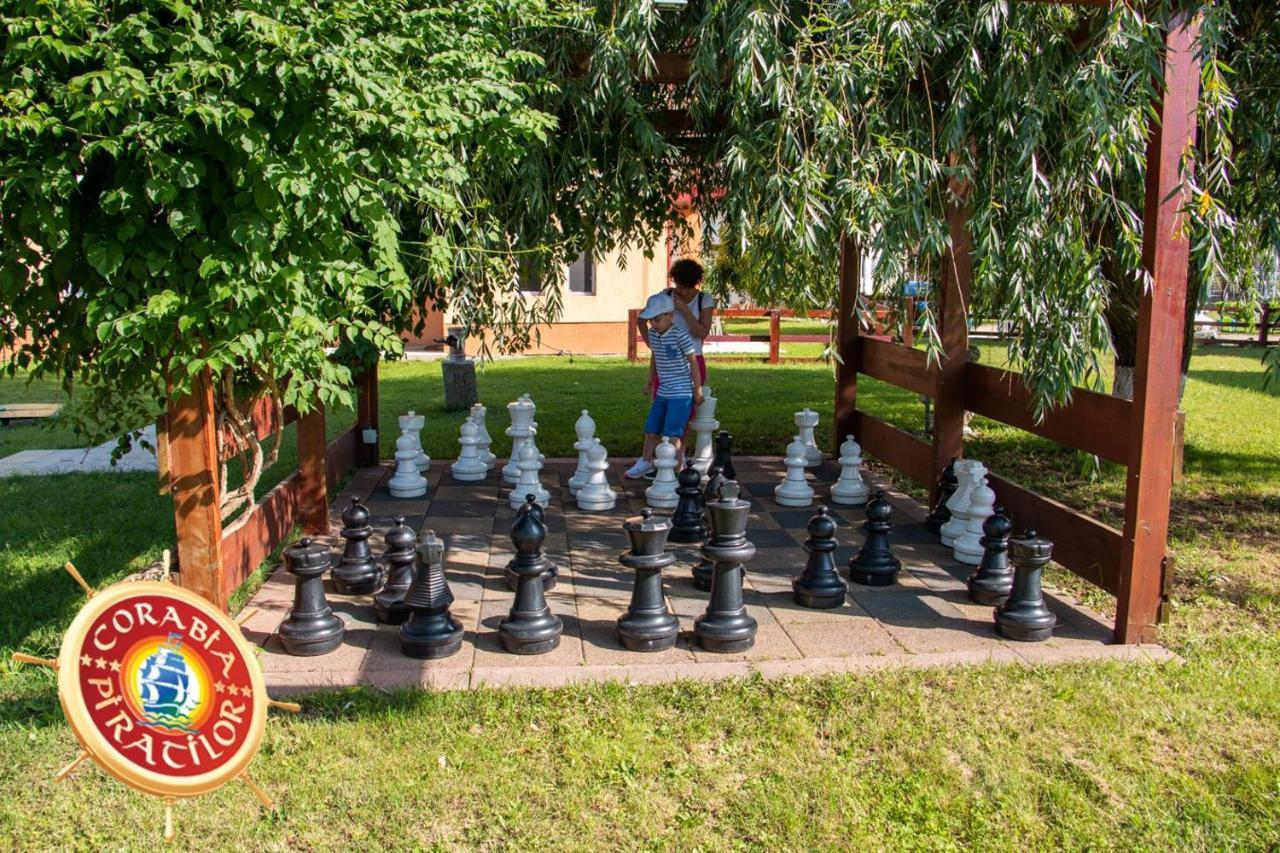 Club De Vacanta Corabia Piratilor-Mamaia Nord Năvodari Екстериор снимка